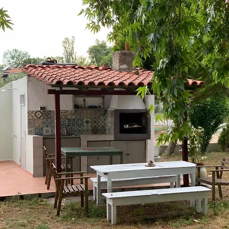 La Maison Des 펜션 보우르보우로우