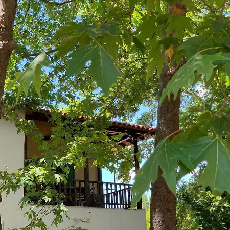 La Maison Des 펜션 보우르보우로우