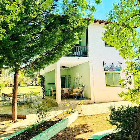 La Maison Des 보우르보우로우