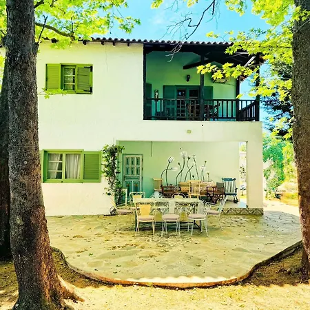 펜션 La Maison Des 보우르보우로우