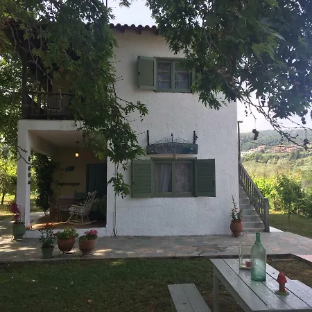 펜션 La Maison Des 보우르보우로우