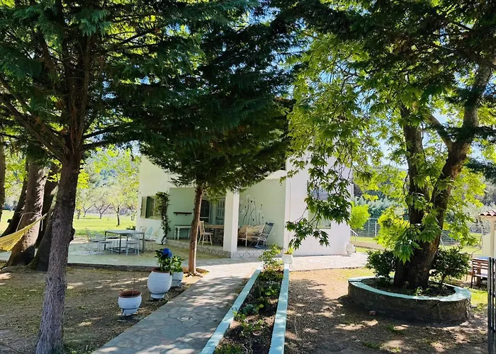 La Maison Des * Βουρβουρού
