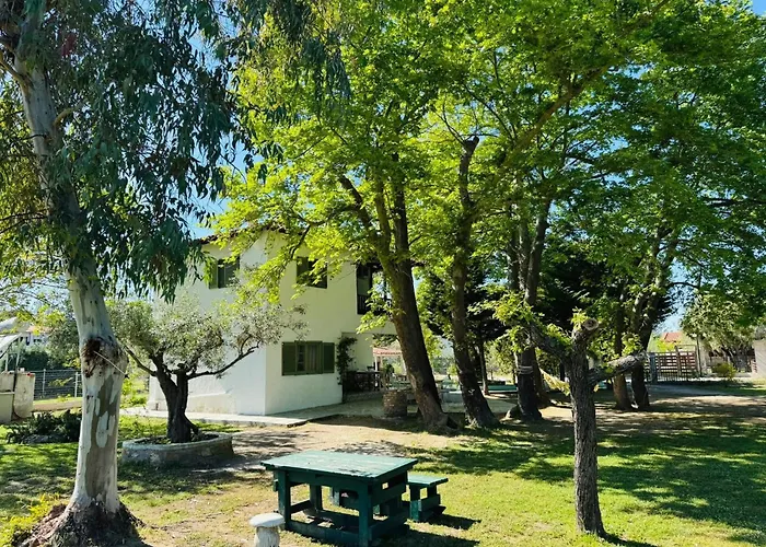 La Maison Des * Βουρβουρού